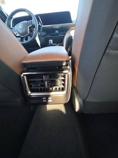 2026 Toyota Toyota Crown Signia Limited