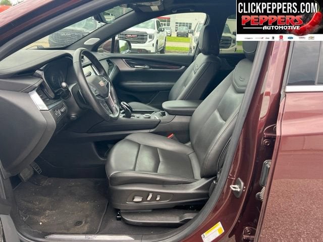 2022 Cadillac XT5 Premium Luxury