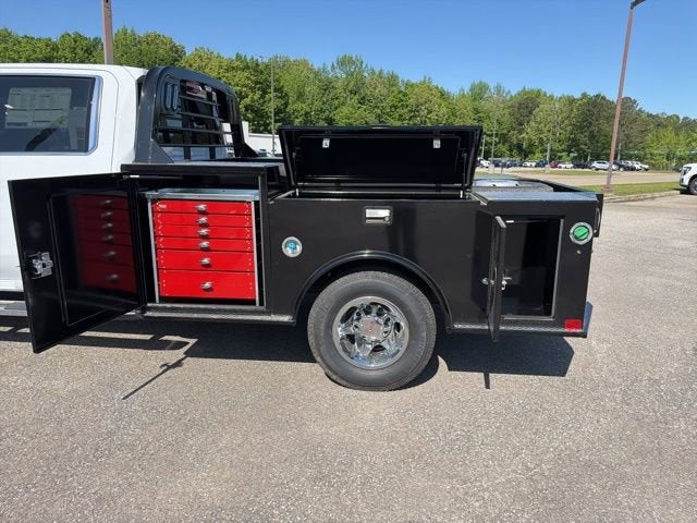 2026 GMC Sierra 3500 HD Chassis Cab SLE