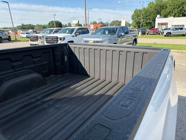 2026 GMC Sierra 1500 SLE - Photo 13