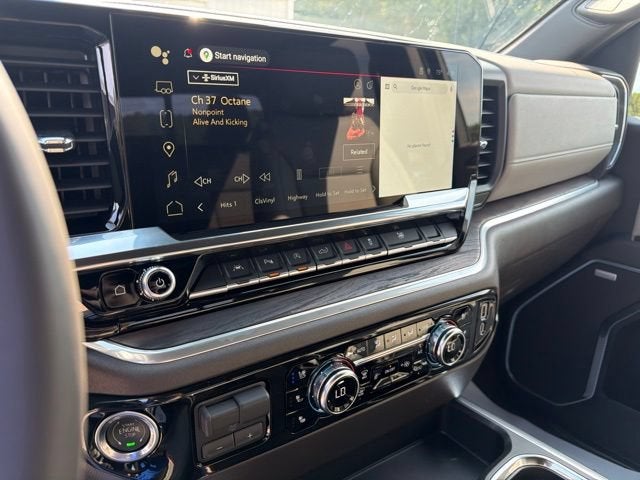 2026 GMC Sierra 1500 SLT - Photo 10