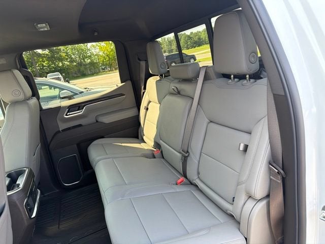2026 GMC Sierra 1500 SLT - Photo 13