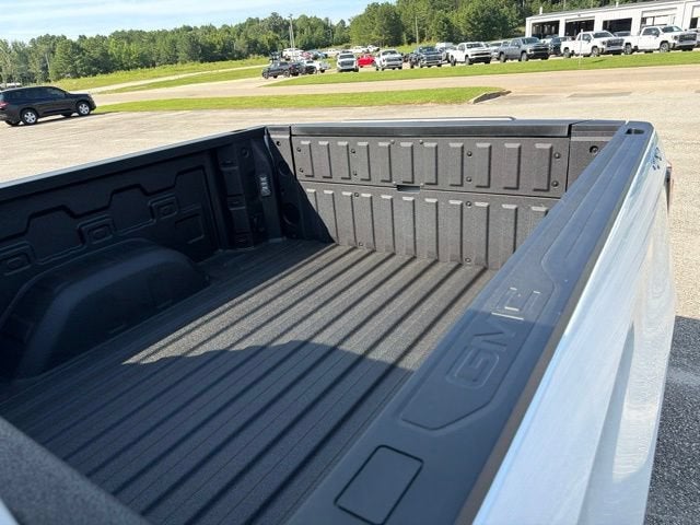 2026 GMC Sierra 1500 SLT - Photo 15