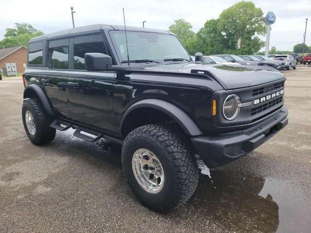 2026 Ford Bronco Base Lift kit tire & wheel package