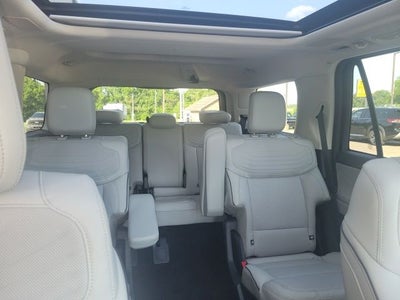 2027 Ford Expedition Platinum