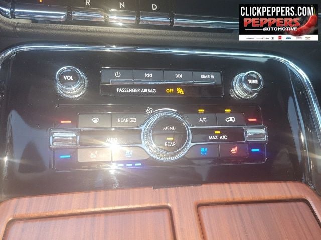 2024 Lincoln Navigator Premiere