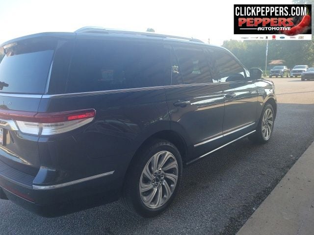 2024 Lincoln Navigator Premiere