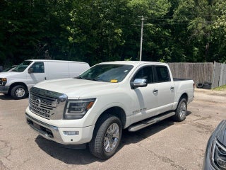 2020 Nissan Titan SL