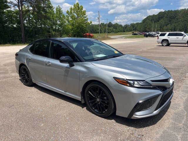 2022 Toyota Camry Hybrid XSE