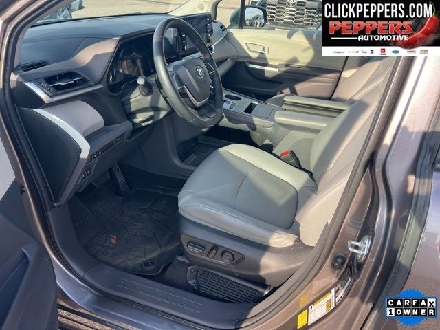 2022 Toyota Sienna XLE