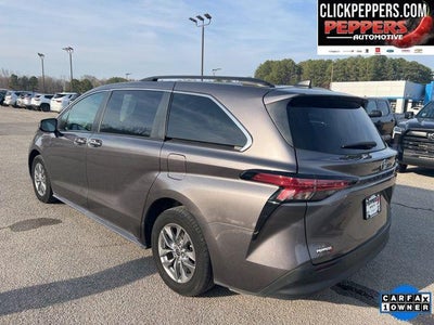 2022 Toyota Sienna XLE