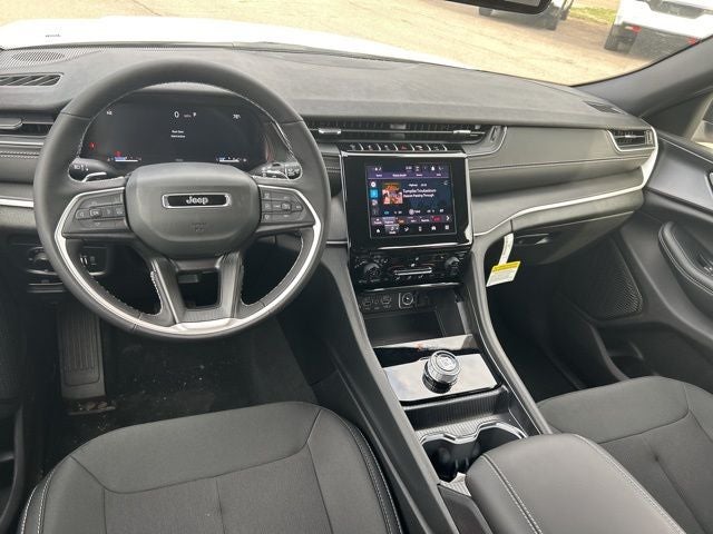 2026 Jeep Grand Cherokee GRAND CHEROKEE LAREDO X 4X4