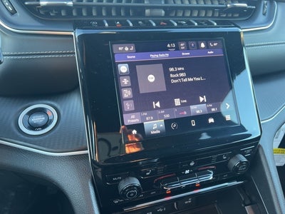 2025 Jeep Grand Cherokee L Laredo X 4x4