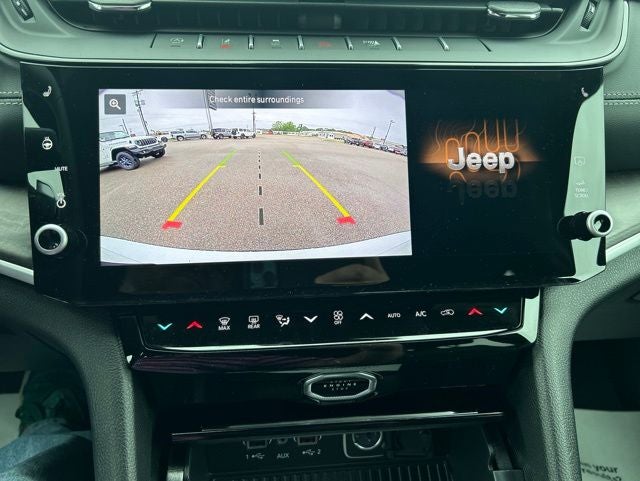 2026 Jeep Grand Cherokee GRAND CHEROKEE L LAREDO ALTITUDE 4X4