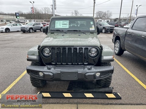 2023 Jeep Gladiator GLADIATOR WILLYS 4X4 in Paris, TN - Peppers Automotive Group