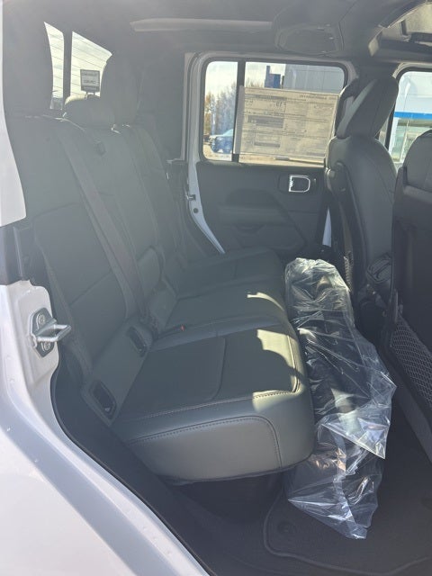 2026 Jeep Gladiator GLADIATOR MOJAVE X 4X4