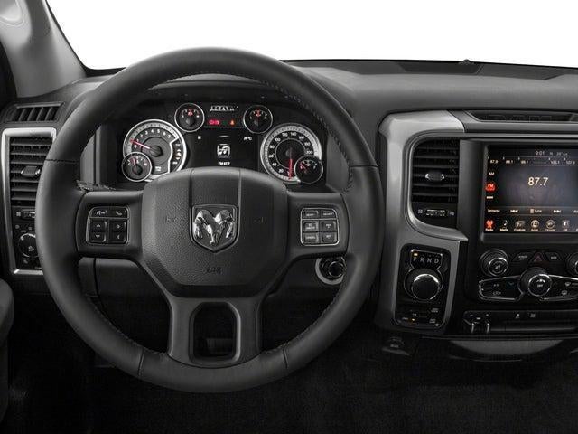 2017 RAM 1500 Big Horn Crew Cab 4x4 5'7' Box