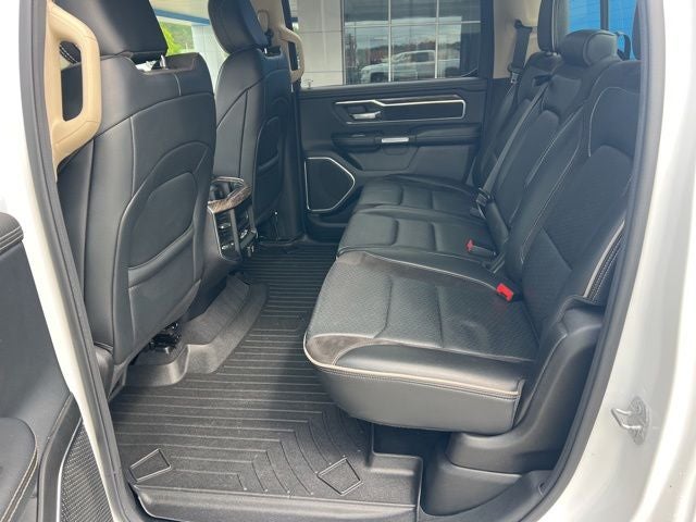 2019 RAM 1500 Laramie Crew Cab 4x2 5'7' Box