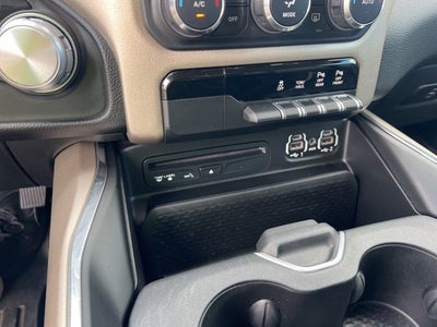 2019 RAM 1500 Laramie Crew Cab 4x2 5'7' Box