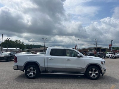 2019 RAM 1500 Laramie Crew Cab 4x2 5'7' Box