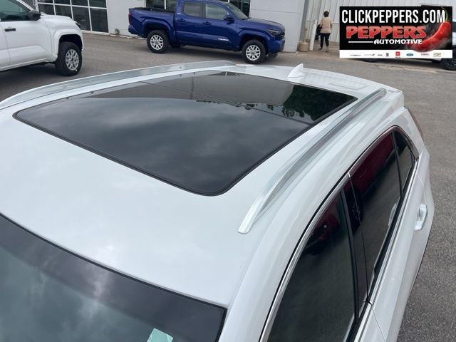 2023 Cadillac XT4 AWD Premium Luxury