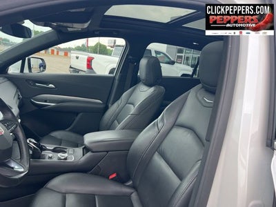 2023 Cadillac XT4 AWD Premium Luxury