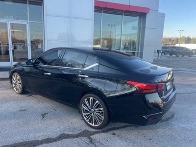 2025 Nissan Altima SL FWD