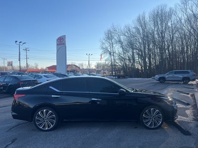 2025 Nissan Altima SL FWD