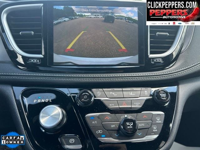 2026 Chrysler Pacifica Select AWD