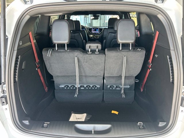 2027 Chrysler Pacifica PACIFICA SELECT AWD