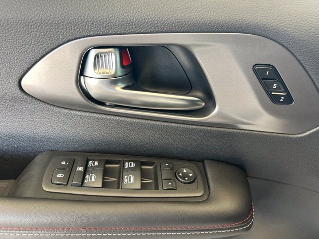 2027 Chrysler Pacifica PACIFICA SELECT AWD