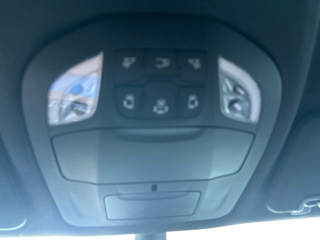 2027 Chrysler Pacifica PACIFICA SELECT AWD