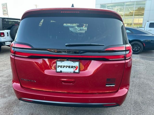 2027 Chrysler Pacifica PACIFICA SELECT AWD
