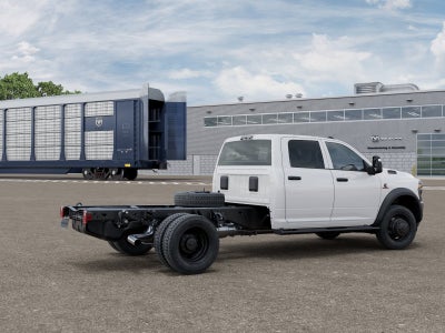 2027 RAM Ram 5500 Chassis Cab RAM 5500 TRADESMAN CHASSIS CREW CAB 4X4 60' CA