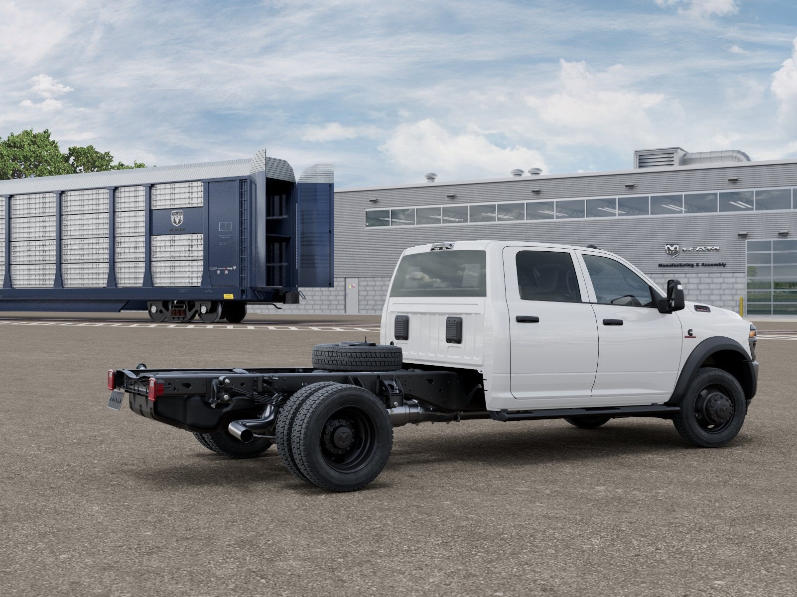 2027 RAM Ram 5500 Chassis Cab RAM 5500 TRADESMAN CHASSIS CREW CAB 4X4 60' CA