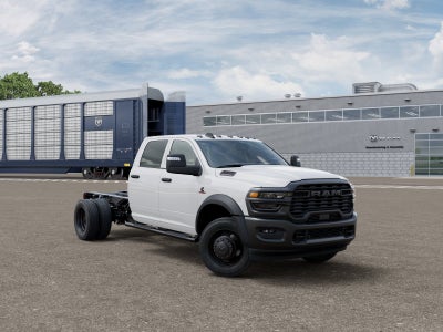 2027 RAM Ram 5500 Chassis Cab RAM 5500 TRADESMAN CHASSIS CREW CAB 4X4 60' CA