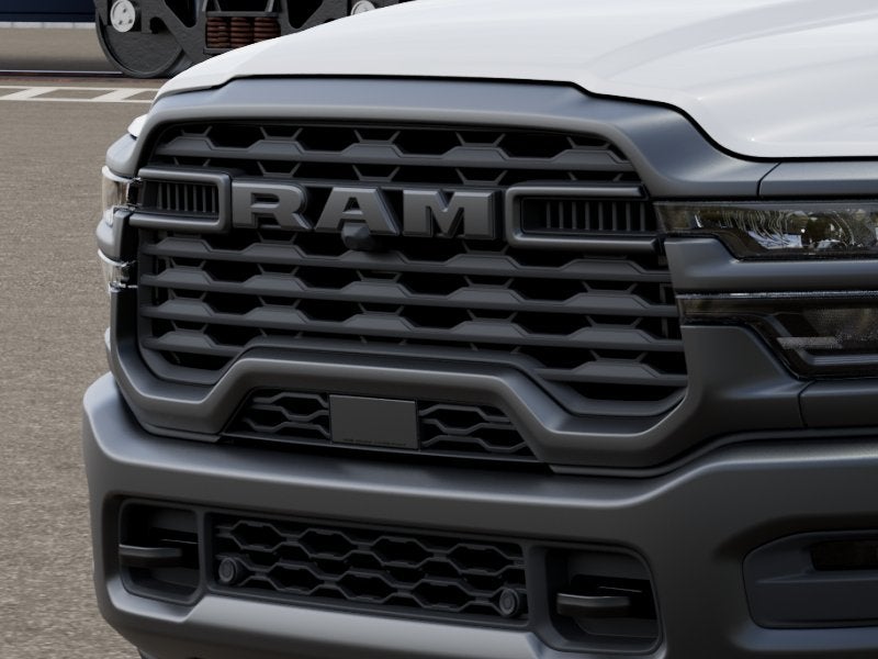 2027 RAM Ram 5500 Chassis Cab RAM 5500 TRADESMAN CHASSIS CREW CAB 4X4 60' CA