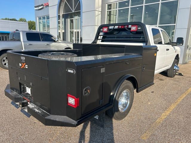 2027 RAM Ram 3500 Chassis Cab RAM 3500 TRADESMAN CREW CAB CHASSIS 4X4 60' CA