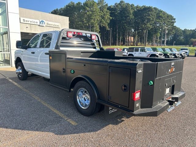 2027 RAM Ram 3500 Chassis Cab RAM 3500 TRADESMAN CREW CAB CHASSIS 4X4 60' CA