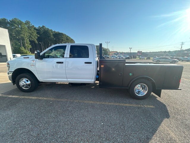 2027 RAM Ram 3500 Chassis Cab RAM 3500 TRADESMAN CREW CAB CHASSIS 4X4 60' CA