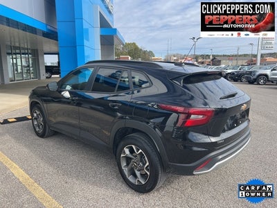 2025 Chevrolet Trax FWD LT