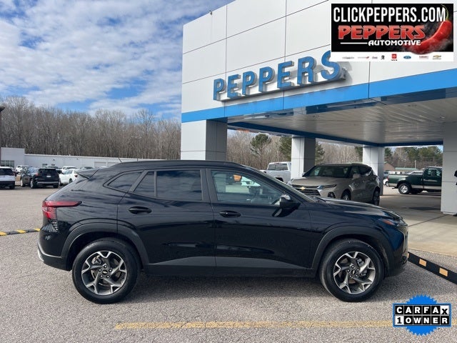 2025 Chevrolet Trax FWD LT