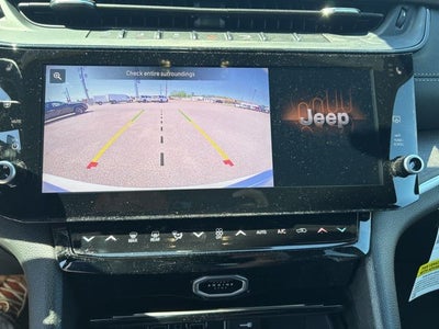 2026 Jeep Grand Cherokee Laredo Altitude