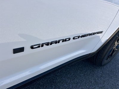 2026 Jeep Grand Cherokee Laredo Altitude