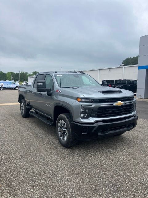 2026 Chevrolet Silverado 2500HD Custom