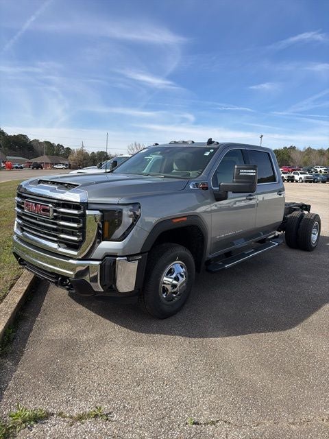 2026 GMC Sierra 3500HD SLE