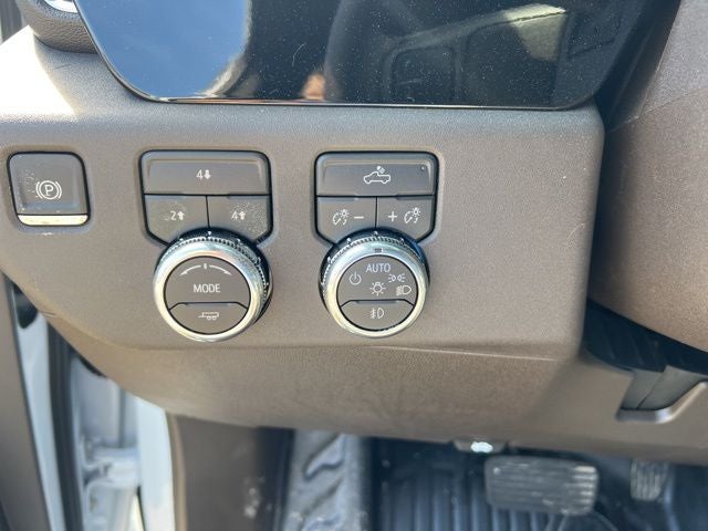 2026 GMC Sierra 3500HD SLE