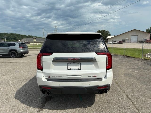 2022 GMC Yukon XL AT4
