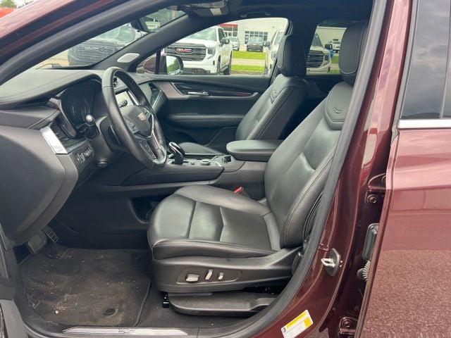 2022 Cadillac XT5 Premium Luxury