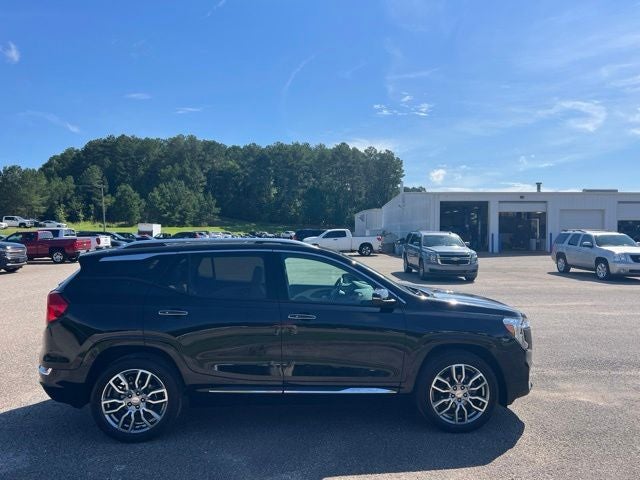 2023 GMC Terrain Denali